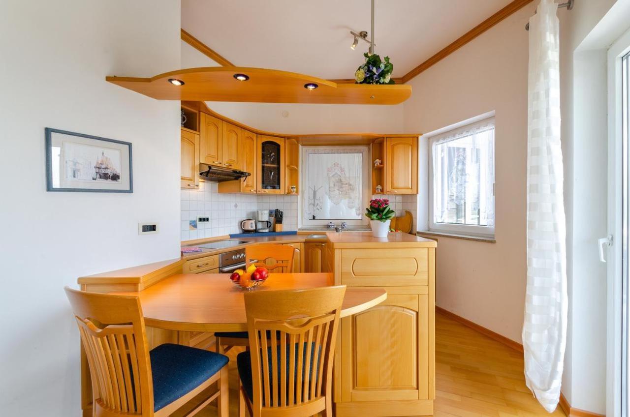 Jurincic Apartment Криквеница Стая снимка