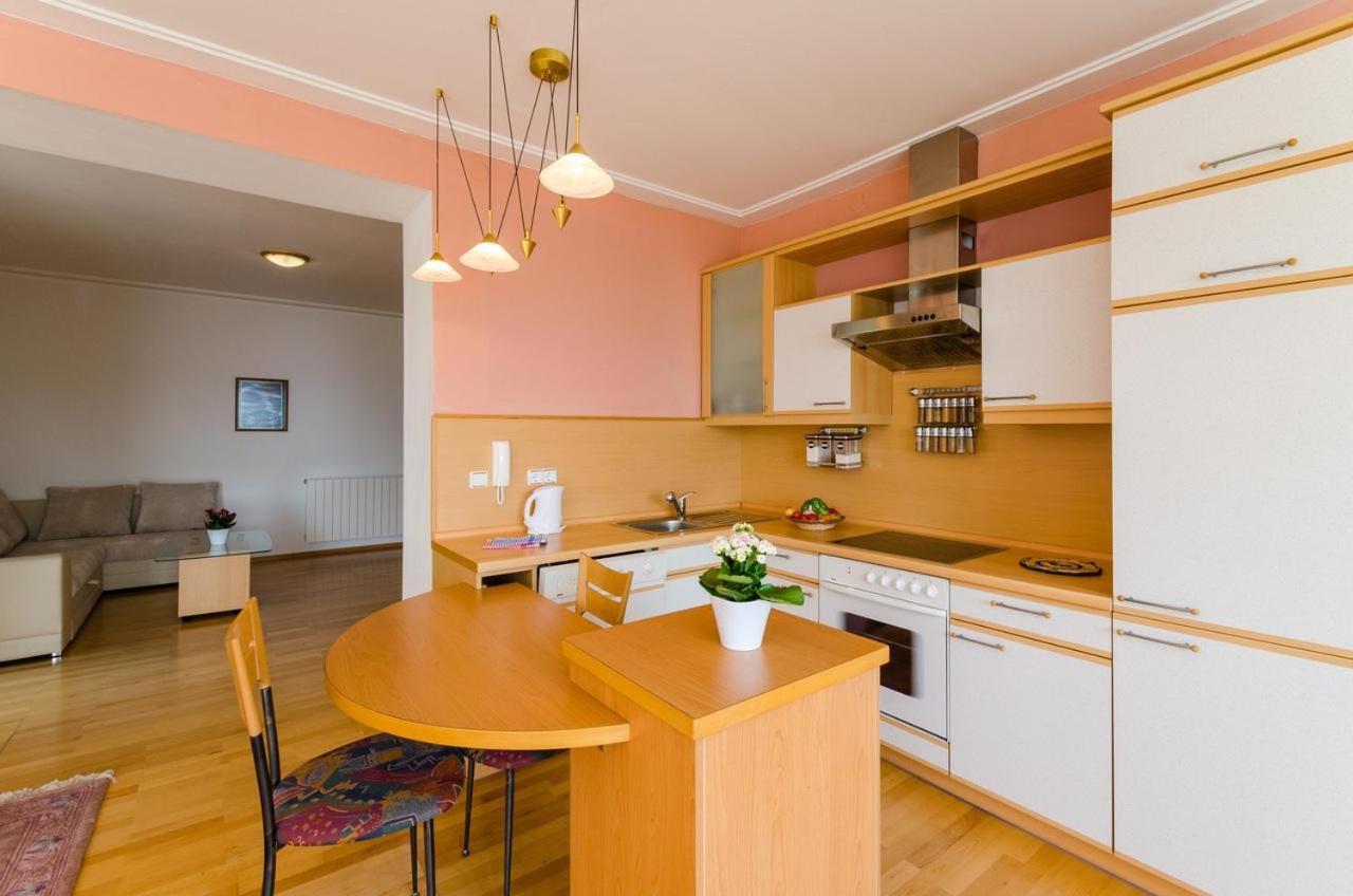 Jurincic Apartment Криквеница Стая снимка